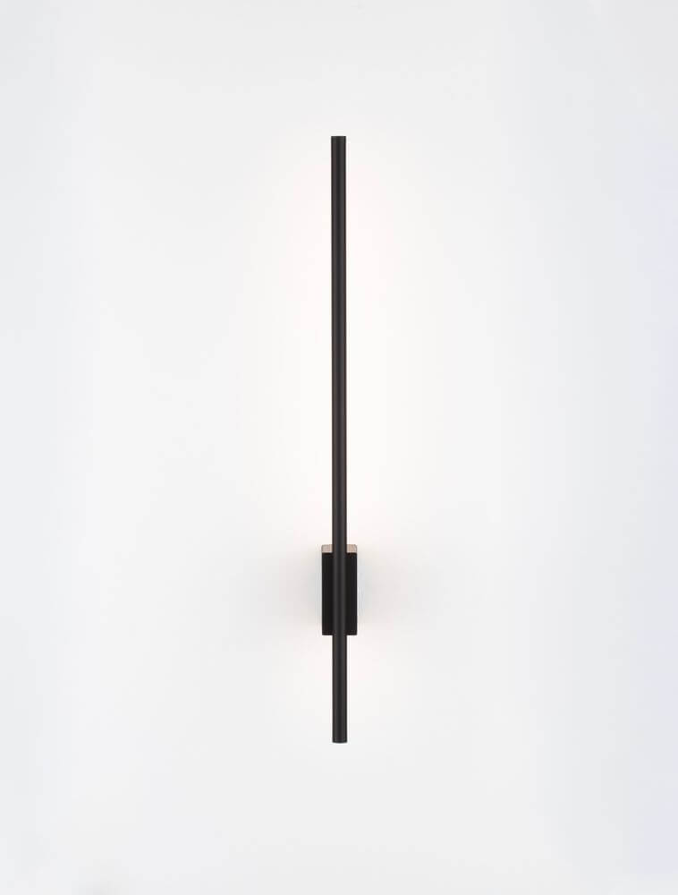 Tien LED Wandleuchte Versetzt 45/15cm 3000K Schwarz - schlanke, elegante Wandlampe in mattem Schwarz.