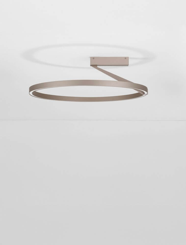 Tilia LED Deckenleuchte Ø 60cm in Mocca Coffee, modernes Design mit klaren Linien und eleganten Formen.