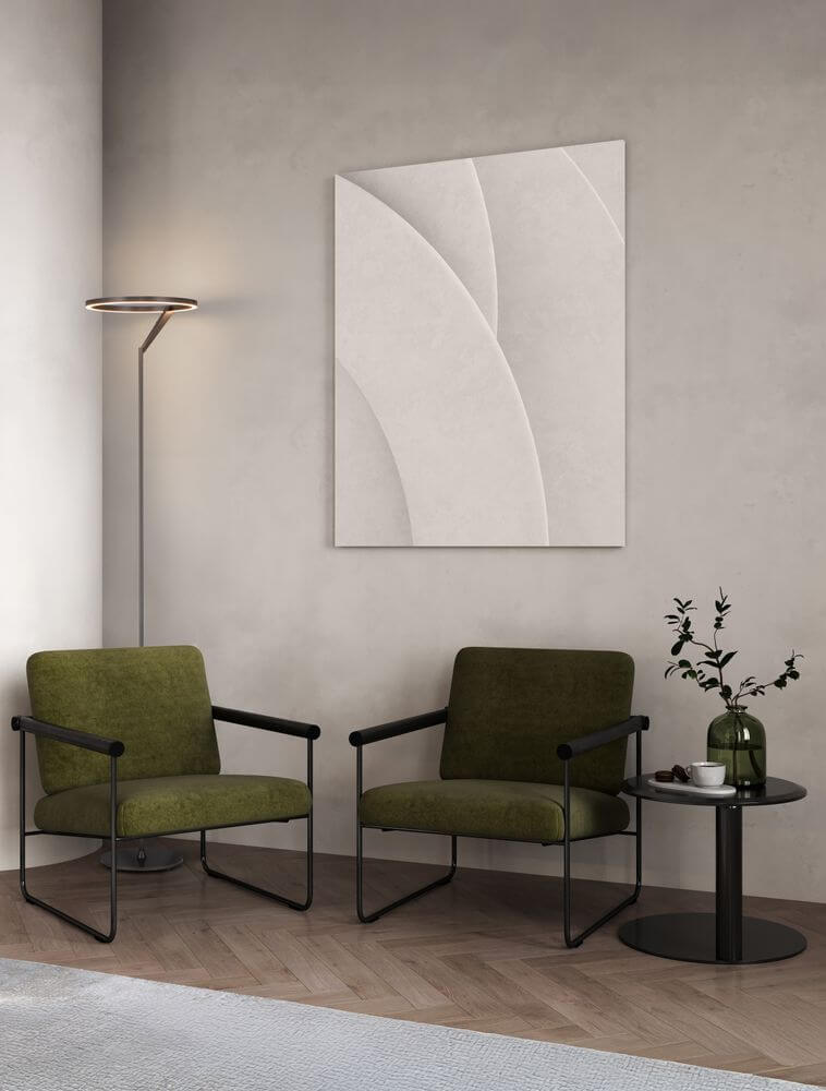 Tilia LED Stehlampe H 168cm 3000K neben zwei stilvollen Stühlen in modernem Wohnraum mit Kunstwerk.