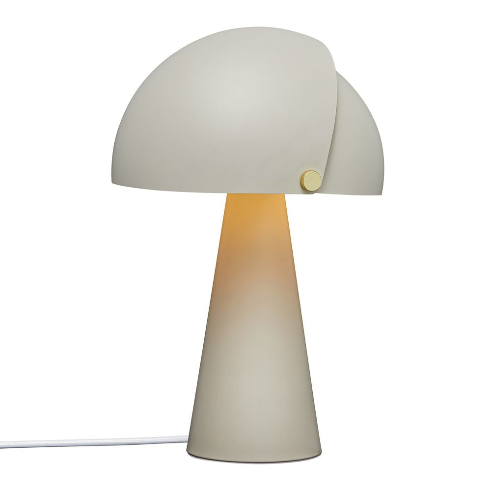 Moderne Tischlampe Align von Maria Berntsen mit beweglichem Schirm und sanfter LED-Beleuchtung, elegant und funktional.