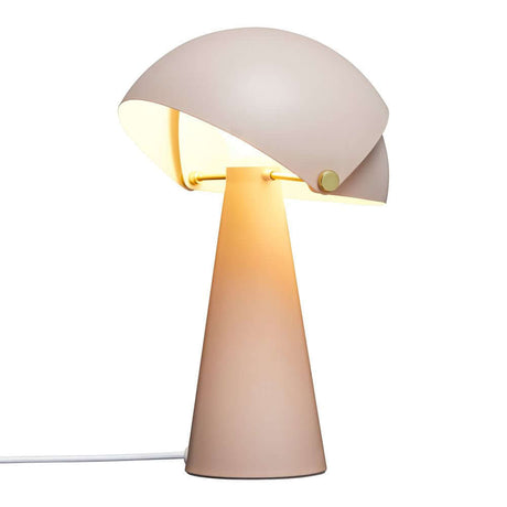 Bordlampe Align i moderne design med bevegelig lampeskjerm og varmt lys.
