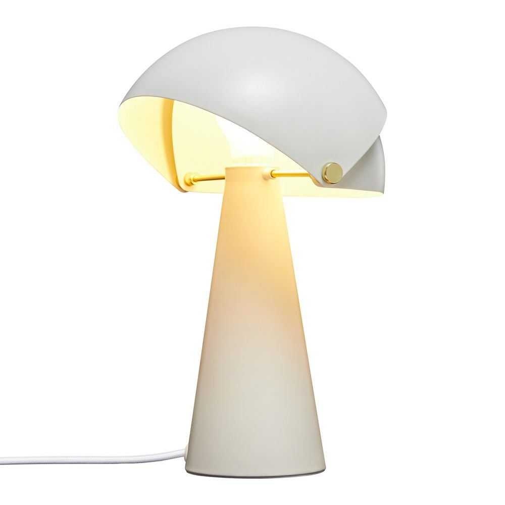 Moderne Tischlampe Align von Maria Berntsen mit beweglichem Schirm und satinweicher Oberfläche.