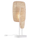 Tischlampe Bali mit elegantem Design und warmem Licht aus Rattan und Metall.