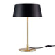 Tischlampe Clasi mit schwarzem Metallschirm und goldenem Fuß für modernes Lichtdesign.