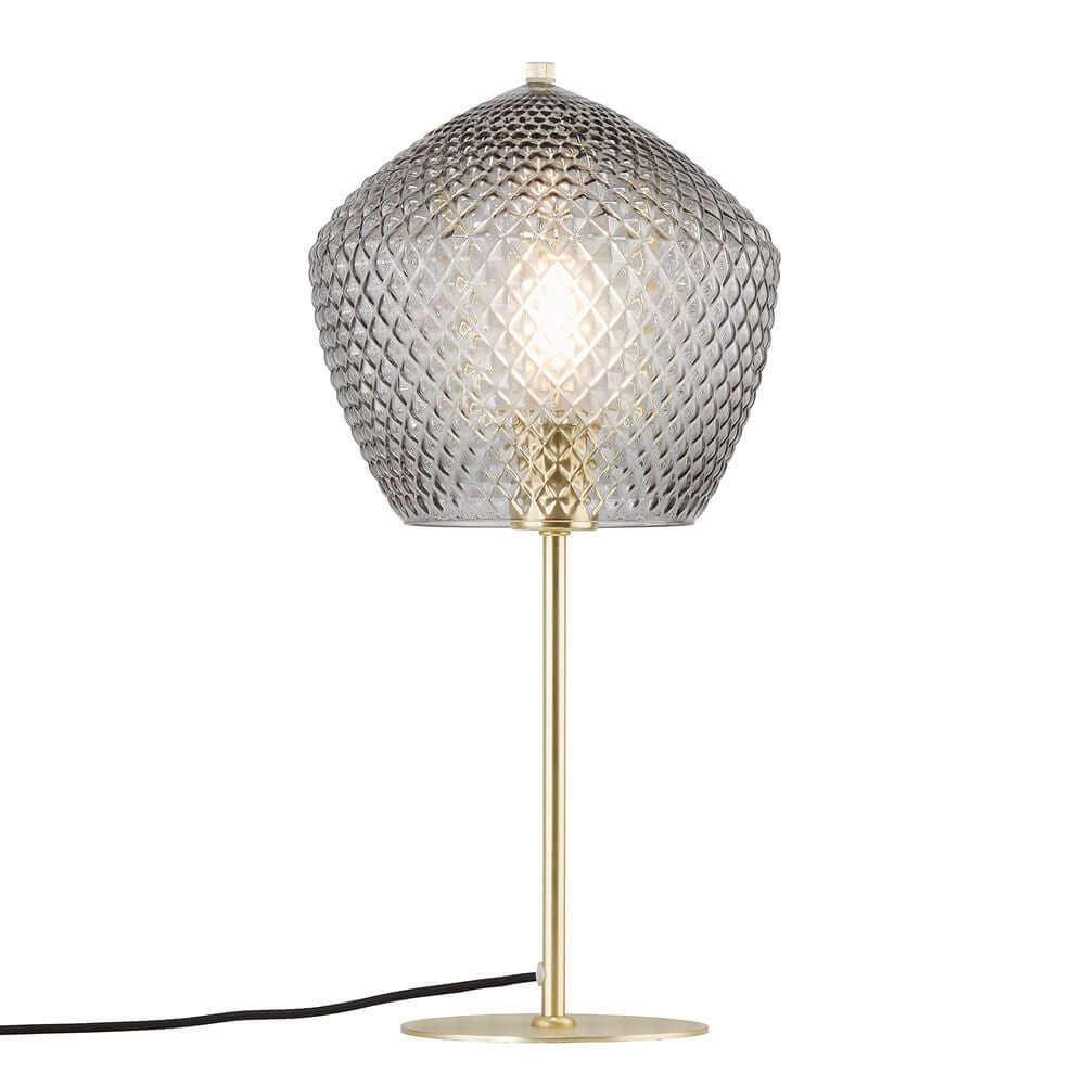 Tischlampe Orbiform mit gebürstetem Messing und Glas-Kuppel im Diamantenmuster für einen glamouroesen Look.