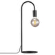Tischlampe Paco mit minimalistischem Industriedesign und dekorativem Leuchtmittel für gemütliches Ambiente.