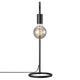 Tischlampe Paco im minimalistischen Industriedesign mit dekorativem Leuchtmittel.
