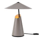 Tischlampe Taido mit geometrischen Formen und abgewinkeltem Schirm, ideal für diffuses Licht und stimmungsvolle Beleuchtung.