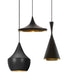 Tom Dixon Beat Tall LED Hängelampe Ø 19cm in modernem Design, mit schwarzer Außen- und goldfarbener Innenseite.