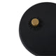 Detailansicht der Basis der Tom Dixon Beat Tischleuchte mit Dimmer, massive Messing- und Gusseisenkomponenten.