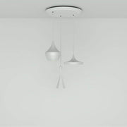 Tom Dixon Beat Trio LED suspension à 3 lampes Ø 68 cm, élégantes suspensions blanches pour un éclairage raffiné.