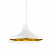 Tom Dixon slog bredt LED Hængelampe Ø 36cm med hvidt ydre og guld interiør, smart design.