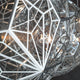 Tom Dixon Etch Web Effekt Pendelleuchte Ø 60cm mit offenem, geodätischem Design aus digital geätztem Metall.