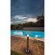Trust 60 LED Außen-Stehleuchte Edelstahl neben einem beleuchteten Pool bei Dämmerung.