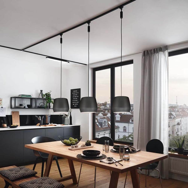 URail 2Easy Basic pendant max. 20W E27 Black above a dining table, modern kitchen with pendant lights.