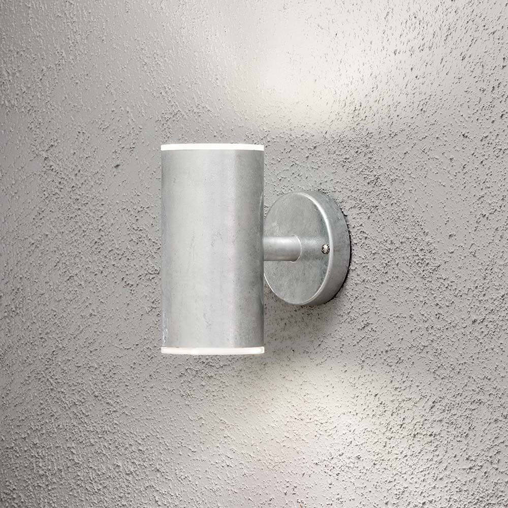 Ull LED Außen-Wandleuchte 3000K galvanisierter Stahl, Glas an einer Wand montiert.