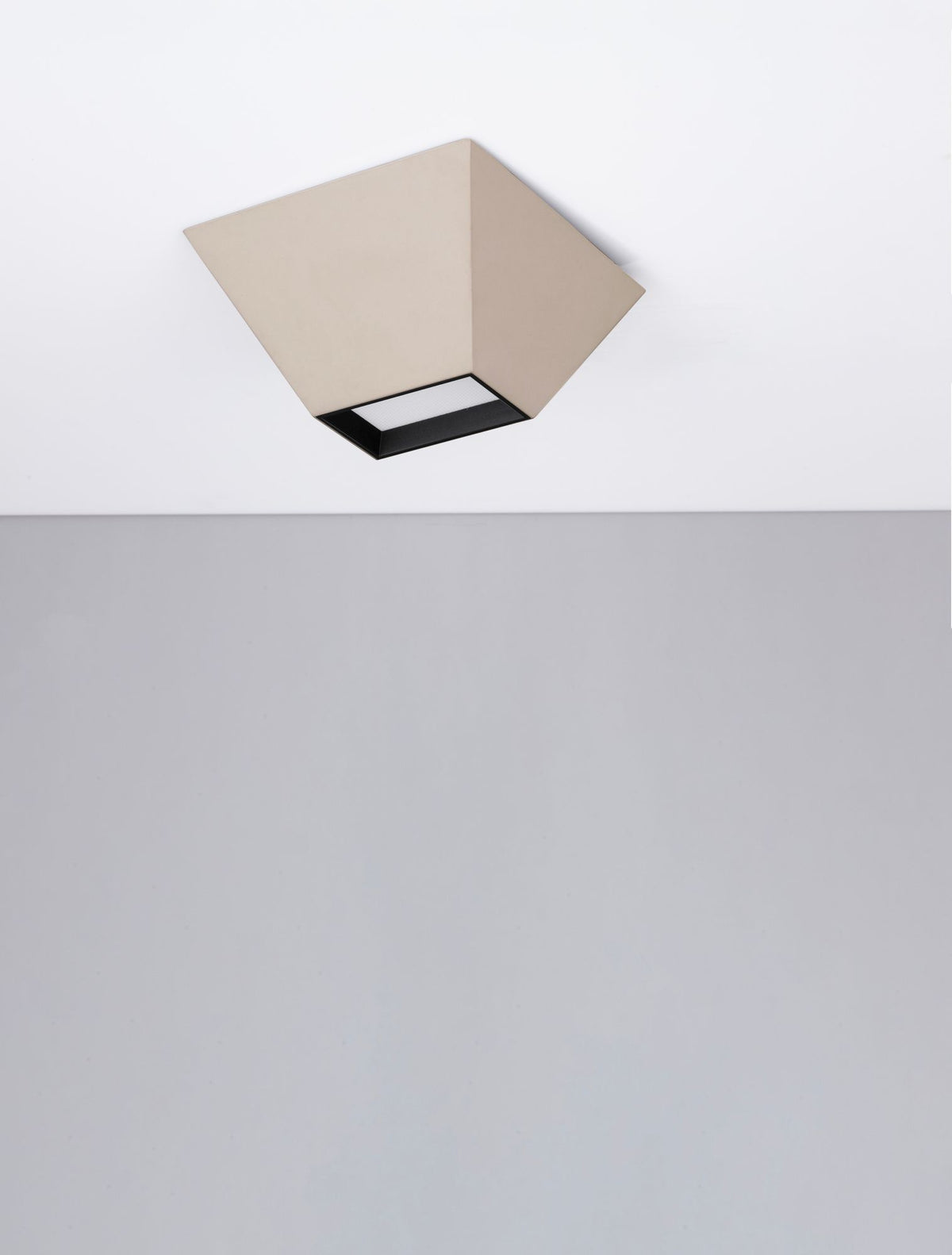 Utopia LED Deckenleuchte 3000K (9)