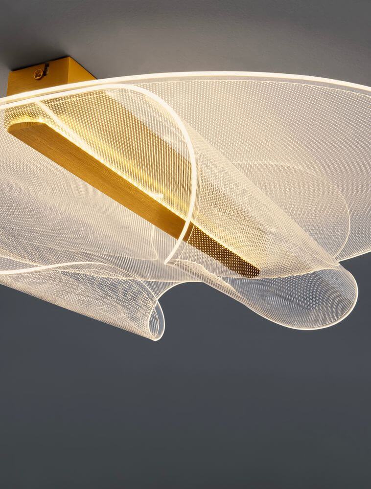 Valentin LED Deckenleuchte 3000K Gold mit modernem, elegantem Design und goldenen Akzenten.