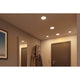 VariFit LED Einbaupanel Areo Rund Ø 17,5cm Chrom-Matt in einem modernen Flur mit warmer Beleuchtung.