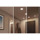 VariFit LED Einbaupanel Areo in einem modernen Flur mit warmweißem Licht und 3-Stufen-Dimmer Funktion.