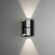 Vidar LED Wandleuchte Silber mit Up- & Downlight in Schwarz/Silber an Wand montiert