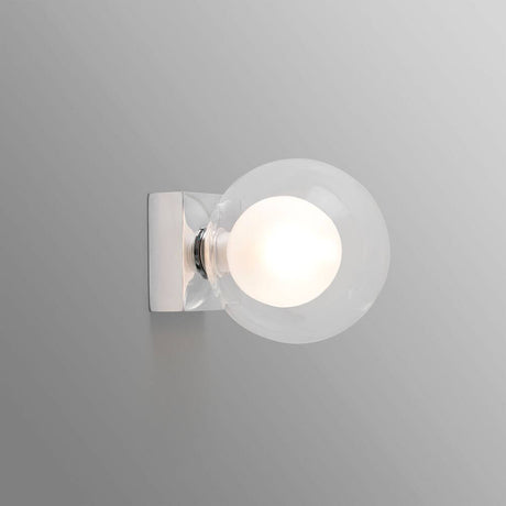 Wandlampe PERLA IP44 Chrom mit klarer Glaskugel und chromatischer Wandhalterung