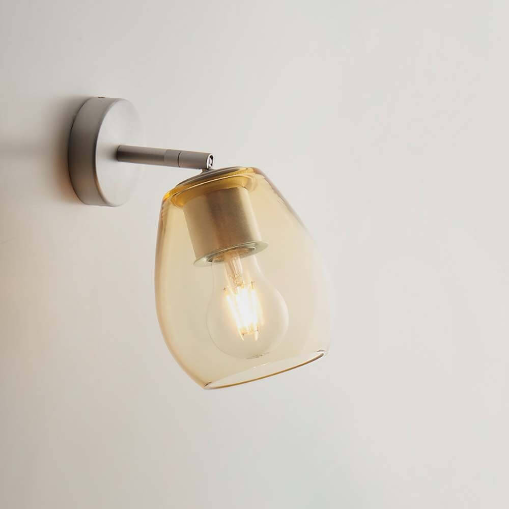 Casablanca Wandleuchte Bagan Aluminium – moderne Wandleuchte mit gläserner Abdeckung und eleganter Halterung.