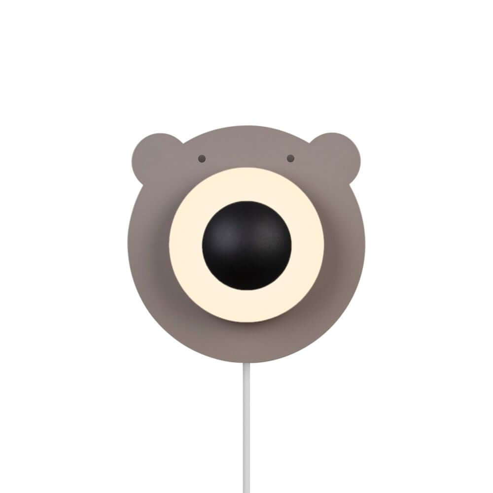 Wandleuchte Bruna Bear in Bärenform mit sanfter Beleuchtung für das Kinderzimmer.