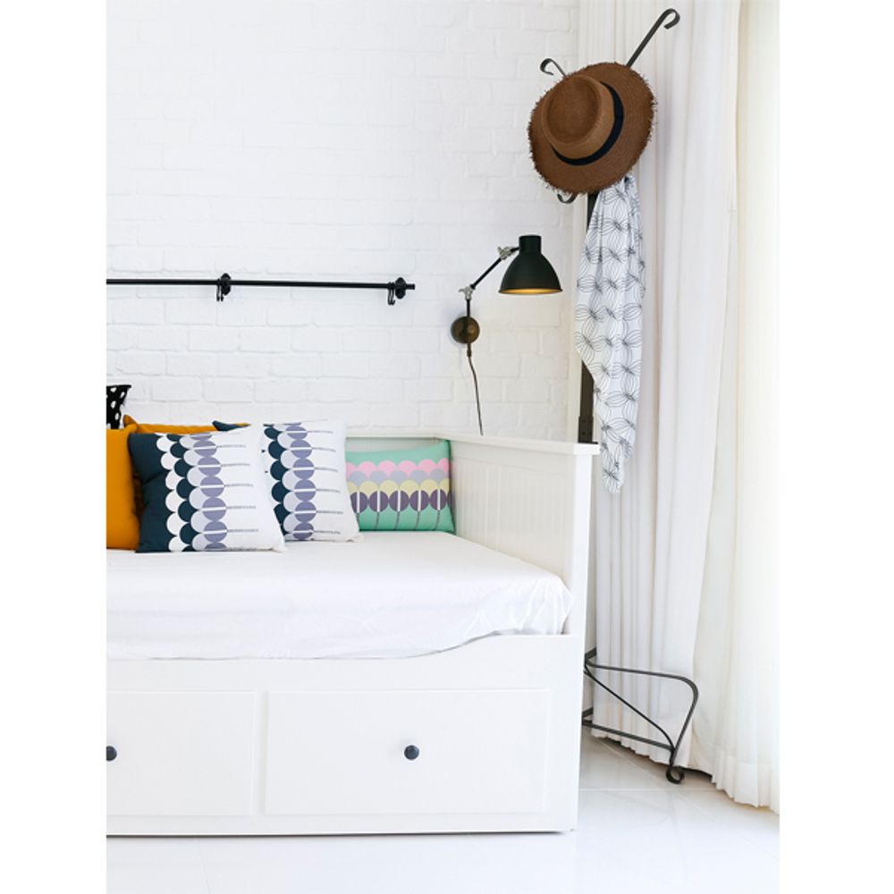 Lampe murale noire Celia