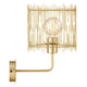 Wandleuchte Elvis mit modernem goldenen Design und dekorativem Lampenschirm aus Stäben.