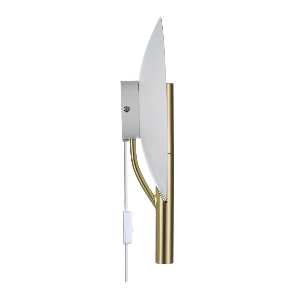 Wandleuchte Furiko mit schlichter eleganter Form und indirektem Licht, ideal für Flur oder Schlafzimmer.