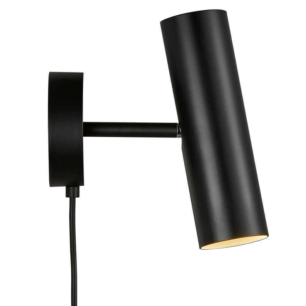 Wandleuchte MIB 6 in modernem skandinavischen Design, schwenkbarer Leuchtenkopf, zeitlose Wohnraumbeleuchtung.