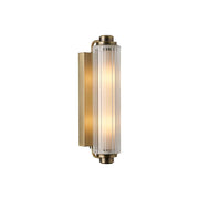Wandleuchte Nimal Double IP44 mit elegantem Design und zwei Lichtquellen, perfekt für moderne Innenräume.