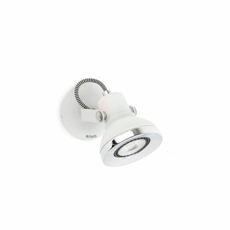 Wandstrahler RING-1 GU10 Weiß an Wand montiert, modernes Design, vielseitige Beleuchtungslösung für Innenräume.