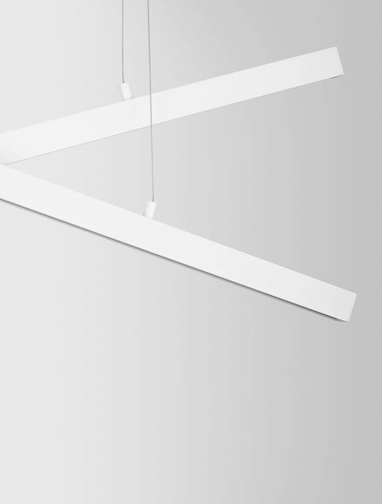 X-Line LED Pendelleuchte in Weiß, modernes Design mit zwei leuchtenden Elementen, ideal für jeden Raum.