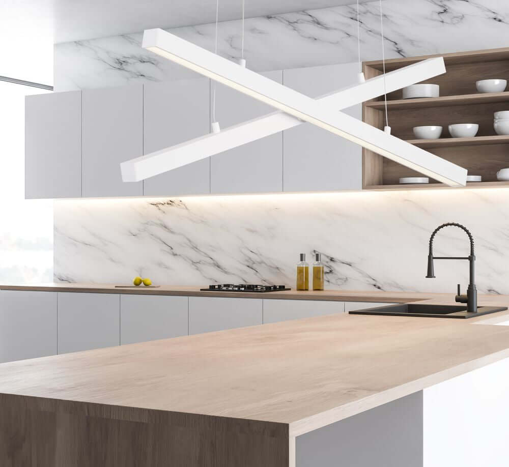 Moderne X-Line LED Pendelleuchte in Weiß, ideal für elegante Küchenbeleuchtung.