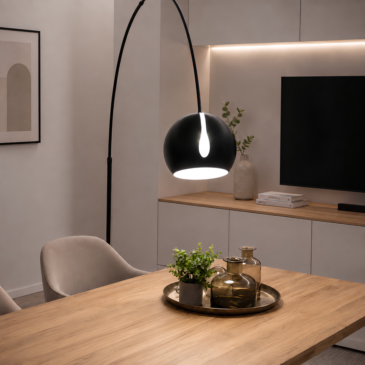 s.luce Ball Design-Bogenlampe mit Marmorfuß modern