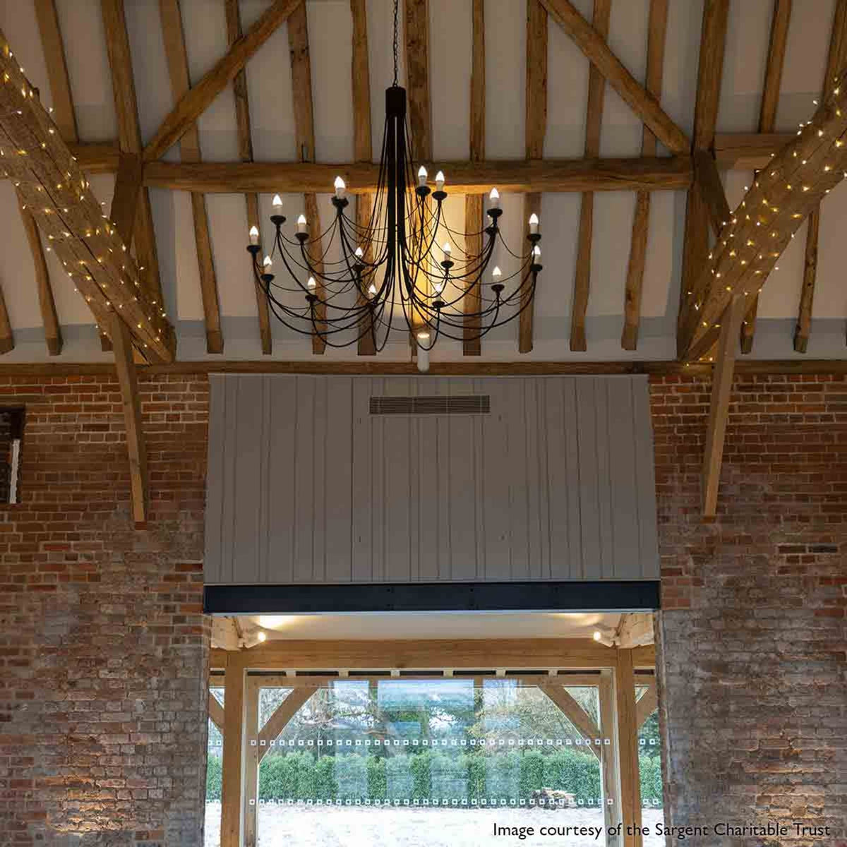 Lampadario Carisbrooke a 18 luci Ø 143cm (3)