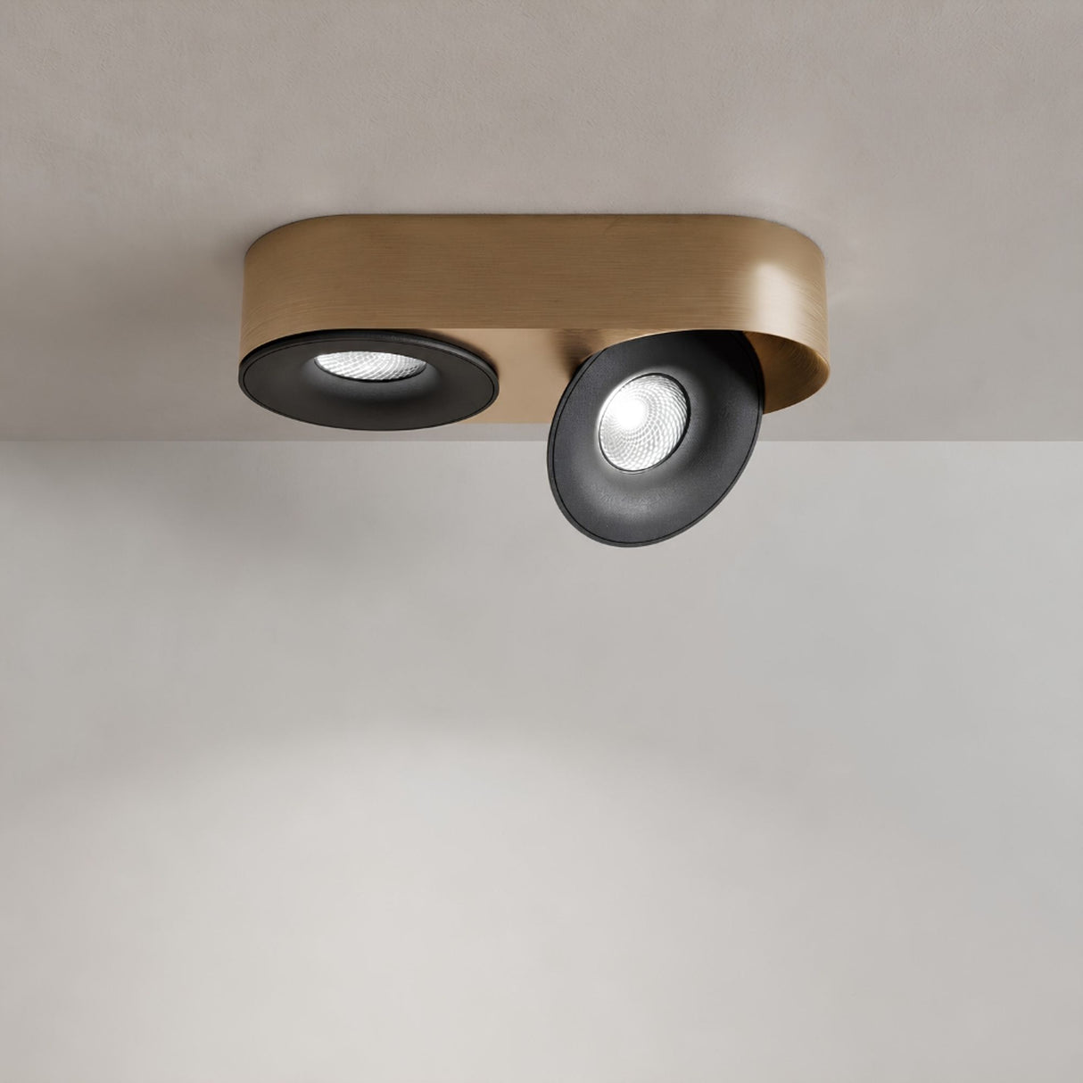 s.luce Santa Duo LED faretto da superficie orientabile e dimmerabile 