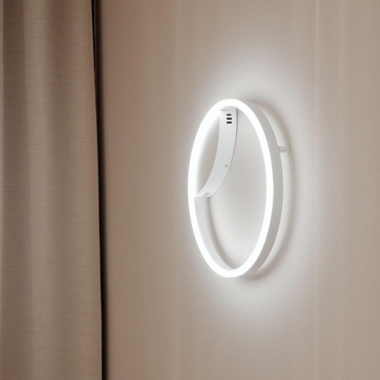 s.luce LED ring wall lamp & ceiling light dimmable modern round