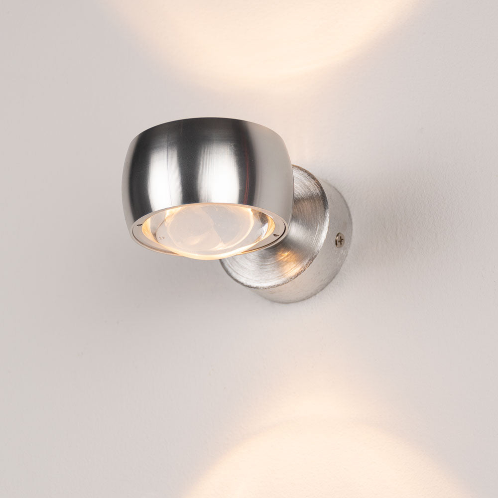 Beam wall light round base