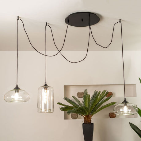 s.luce Cruet flerflammet pendellampe i moderne design med transparente lampeskjermer.