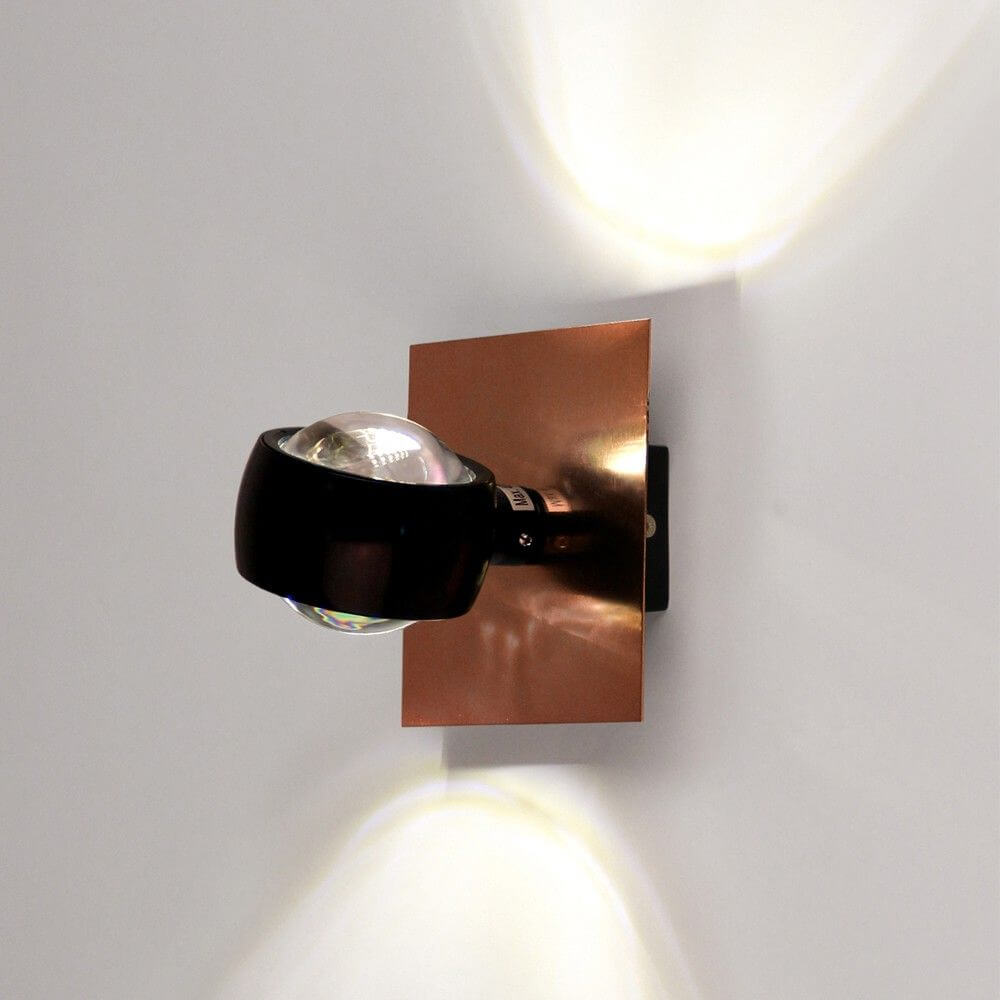 s.luce-dekkplate som passer til Beam 12x12 cm, elegant vegglampe i moderne design med lyseffekt.