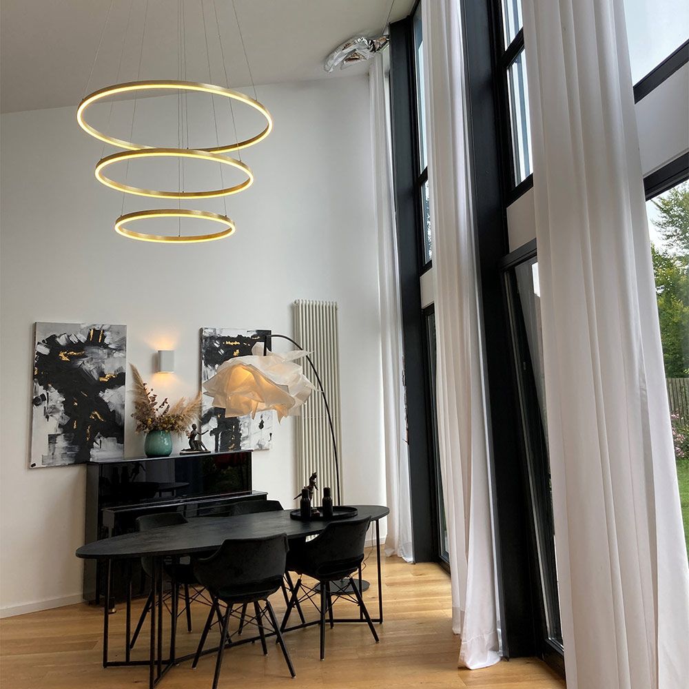 Ring 100 LED hanging lamp direct