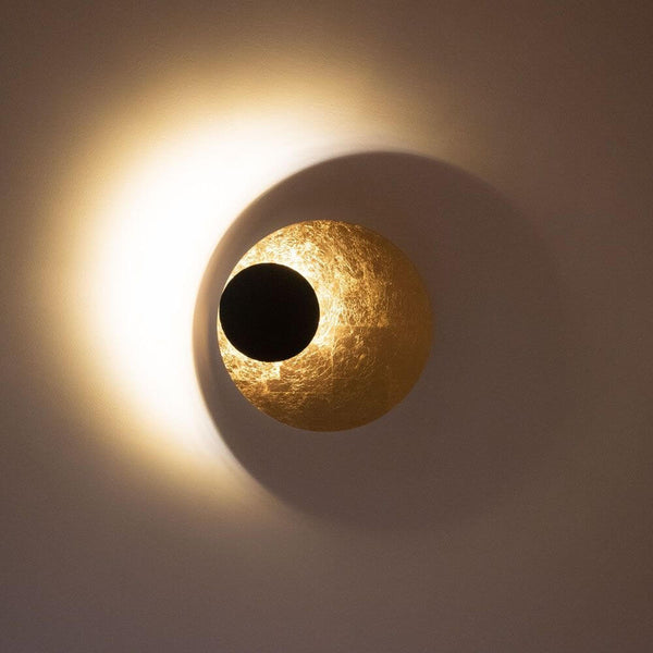 s.luce Conversion of Smart Light for low-voltage luminaires 12-24V on a wall, modern and elegant design.