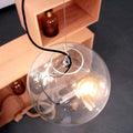 s.luce Sphere Hängeleuchte aus Glas mit E27 Leuchtmittel, modernes Design, in schwebender Optik.