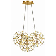 s.luce Atom Cluster LED Mehrfach-Pendelleuchte 3-flammig in filigranem Design mit geometrischen Leuchtenelementen.