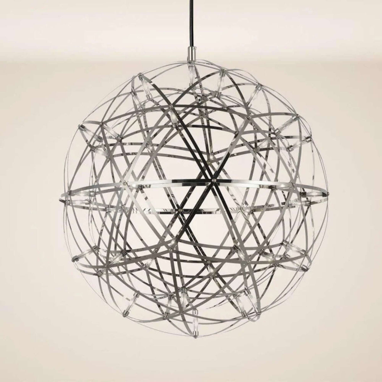 s.luce Atom Cluster LED Mehrfach-Pendelleuchte 3-flammig mit geometrischem Design und transparentem Look.