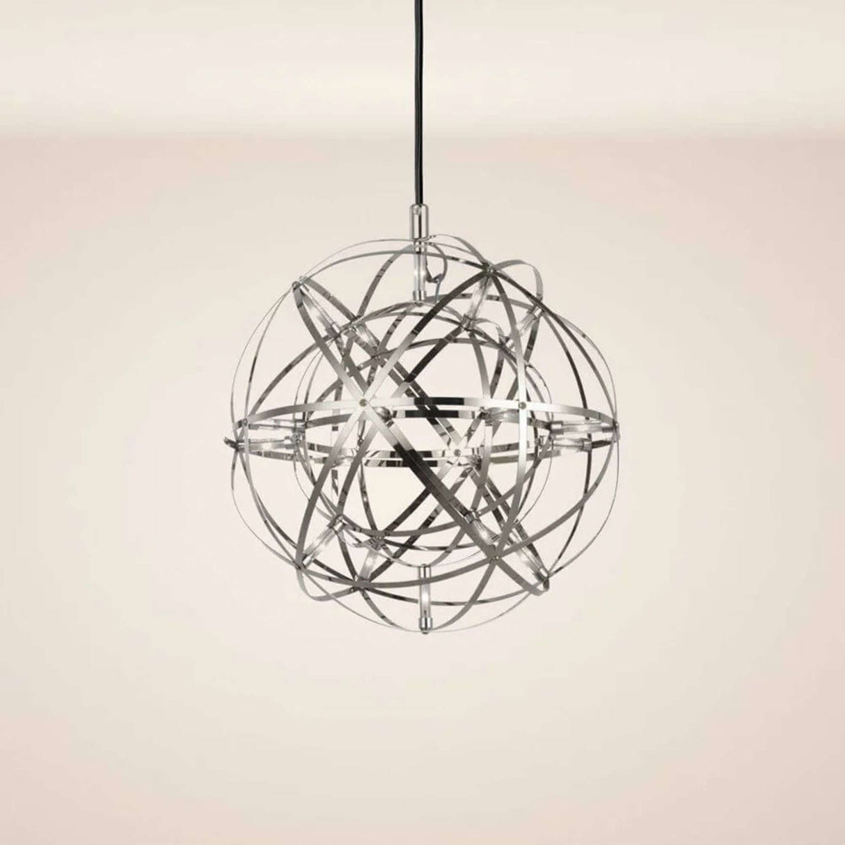 s.luce Atom Cluster LED Mehrfach-Pendelleuchte 3-flammig in moderner, filigraner Form.