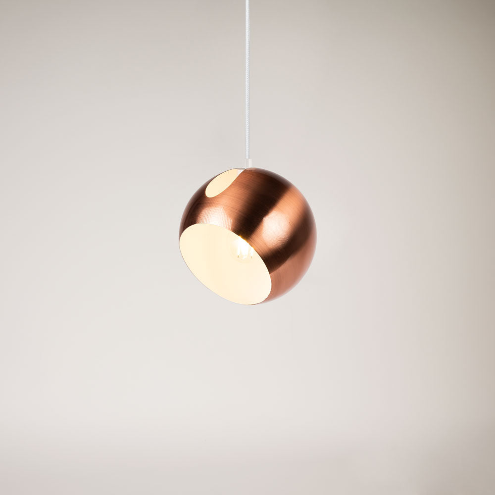 Ball pendant lamp interchangeable shade